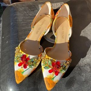 Ivanka Trump flat shoes size 6M